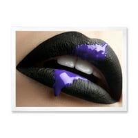 DesignArt „Womanените усни со црн кармин и виолетова боја“ модерна врамена уметничка печатење